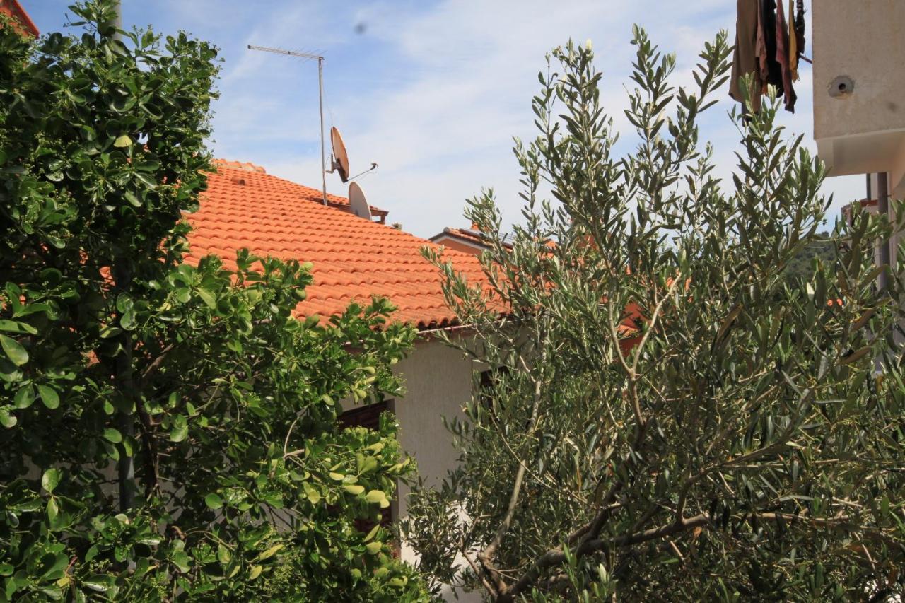 Apartments With A Parking Space Mali Lošinj Exterior foto
